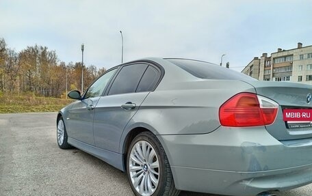 BMW 3 серия, 2007 год, 900 000 рублей, 11 фотография