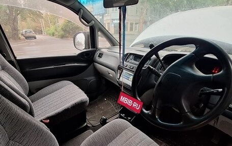 Mitsubishi Delica IV, 2004 год, 550 000 рублей, 8 фотография