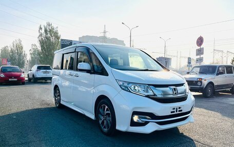 Honda Stepwgn IV, 2016 год, 2 449 000 рублей, 4 фотография