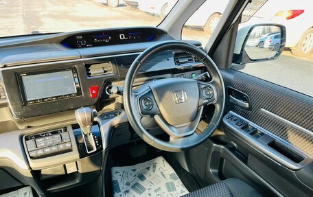 Honda Stepwgn IV, 2016 год, 2 449 000 рублей, 16 фотография