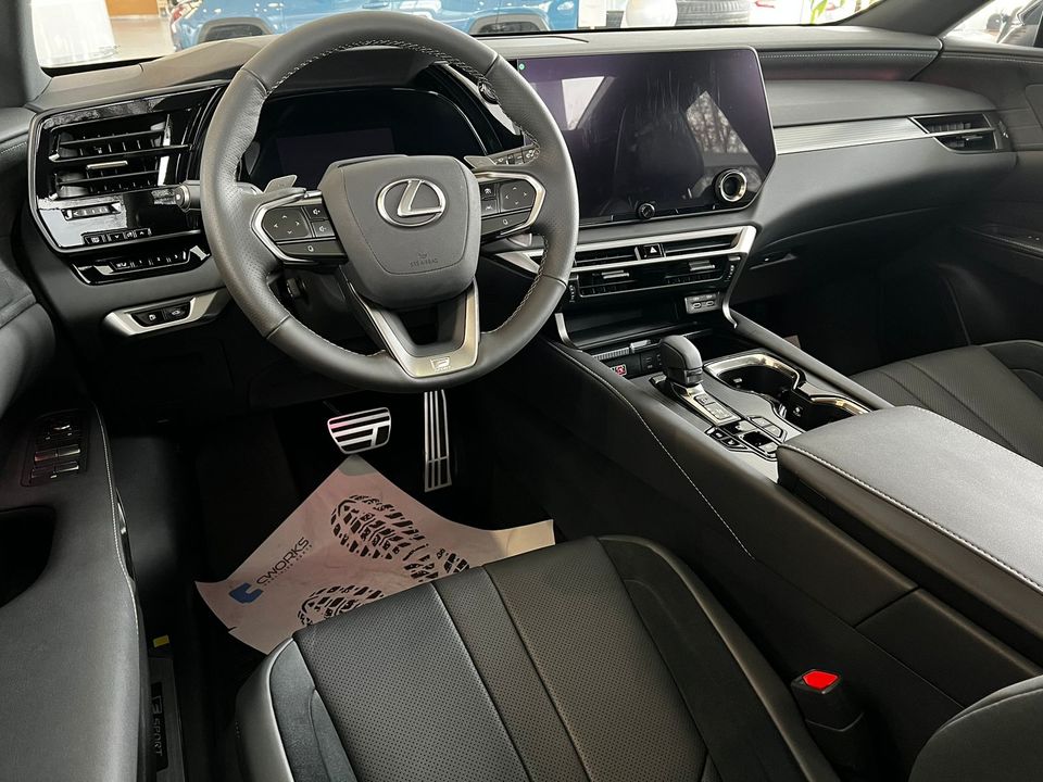 Lexus RX IV рестайлинг, 2024 год, 11 700 000 рублей, 4 фотография