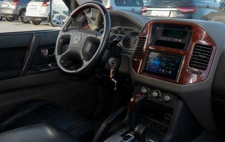 Mitsubishi Pajero III рестайлинг, 2004 год, 1 200 000 рублей, 17 фотография