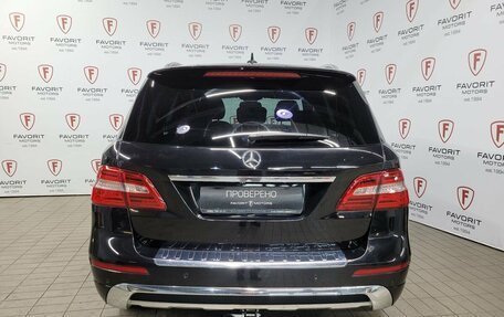 Mercedes-Benz M-Класс, 2012 год, 2 250 000 рублей, 3 фотография