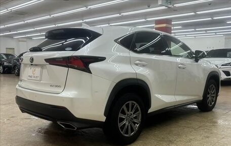 Lexus NX, 2022 год, 2 450 000 рублей, 2 фотография