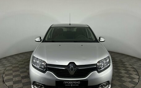 Renault Logan II, 2017 год, 950 000 рублей, 2 фотография