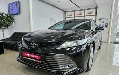 Toyota Camry, 2018 год, 3 675 000 рублей, 2 фотография