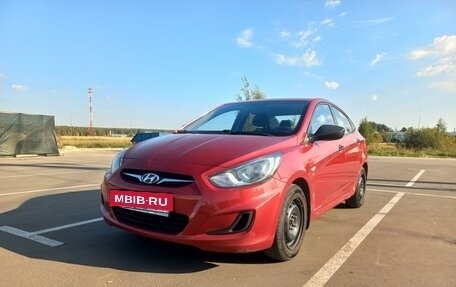 Hyundai Solaris II рестайлинг, 2014 год, 870 000 рублей, 3 фотография