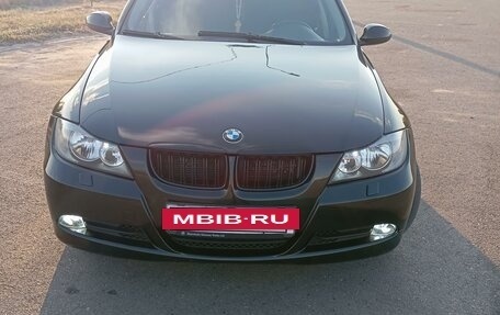 BMW 3 серия, 2005 год, 900 000 рублей, 5 фотография