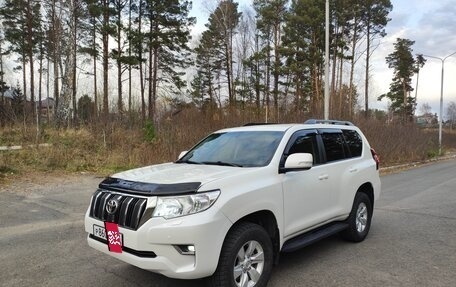 Toyota Land Cruiser Prado 150 рестайлинг 2, 2017 год, 3 700 000 рублей, 4 фотография