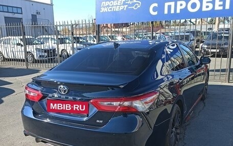 Toyota Camry, 2018 год, 2 530 000 рублей, 6 фотография