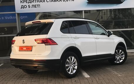 Volkswagen Tiguan II, 2018 год, 2 690 000 рублей, 3 фотография