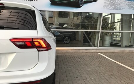 Volkswagen Tiguan II, 2018 год, 2 690 000 рублей, 21 фотография