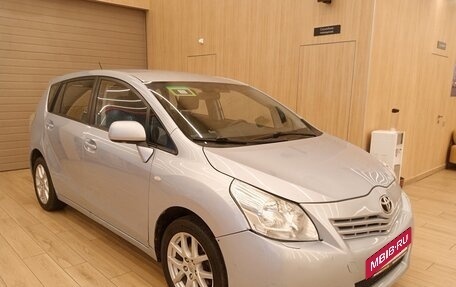 Toyota Verso I, 2011 год, 999 000 рублей, 5 фотография