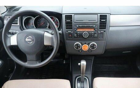 Nissan Tiida, 2011 год, 870 000 рублей, 9 фотография