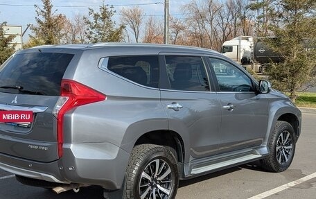 Mitsubishi Pajero Sport III рестайлинг, 2017 год, 2 990 000 рублей, 5 фотография