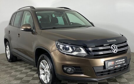 Volkswagen Tiguan I, 2015 год, 1 579 000 рублей, 3 фотография