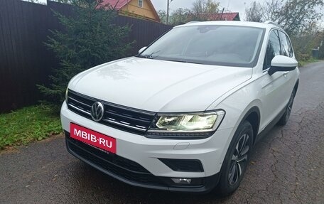 Volkswagen Tiguan II, 2019 год, 2 850 000 рублей, 1 фотография