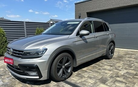 Volkswagen Tiguan II, 2019 год, 4 700 000 рублей, 1 фотография