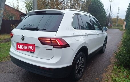 Volkswagen Tiguan II, 2019 год, 2 850 000 рублей, 3 фотография