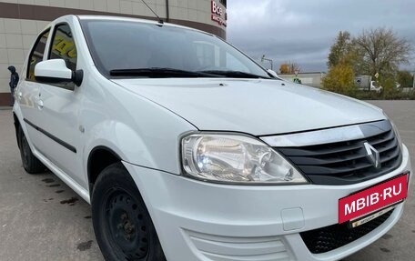 Renault Logan I, 2013 год, 700 000 рублей, 2 фотография