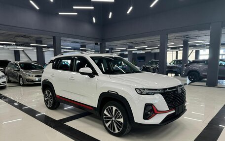 Changan CS35PLUS, 2023 год, 2 099 000 рублей, 3 фотография