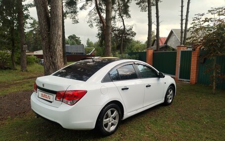 Chevrolet Cruze II, 2011 год, 799 000 рублей, 8 фотография