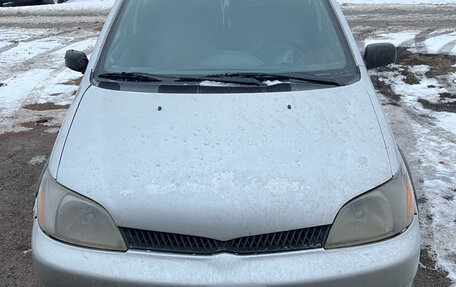 Toyota Echo, 2001 год, 350 000 рублей, 2 фотография