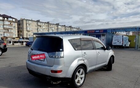 Mitsubishi Outlander III рестайлинг 3, 2005 год, 580 000 рублей, 4 фотография