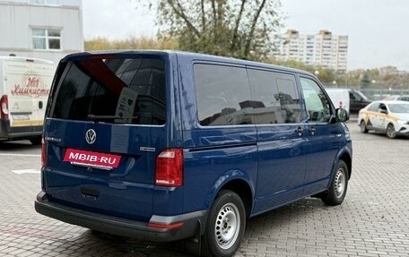 Volkswagen Caravelle T6 рестайлинг, 2019 год, 4 000 000 рублей, 4 фотография