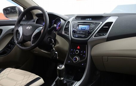 Hyundai Elantra V, 2015 год, 999 000 рублей, 14 фотография