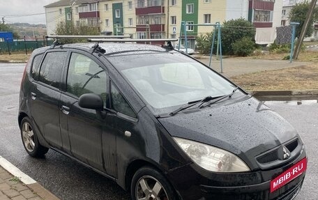 Mitsubishi Colt VI рестайлинг, 2003 год, 320 000 рублей, 2 фотография