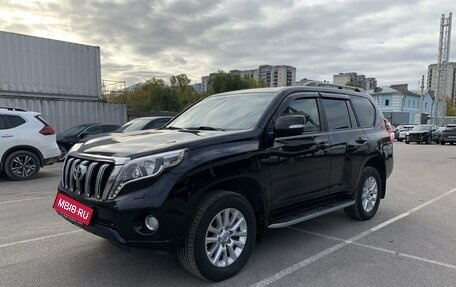 Toyota Land Cruiser Prado 150 рестайлинг 2, 2016 год, 3 900 000 рублей, 7 фотография