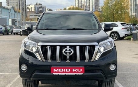 Toyota Land Cruiser Prado 150 рестайлинг 2, 2016 год, 3 900 000 рублей, 8 фотография