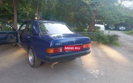 Mercedes-Benz 190 (W201), 1985 год, 250 000 рублей, 6 фотография