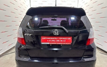 Honda Fit III, 2010 год, 915 000 рублей, 16 фотография