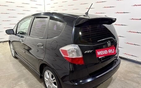 Honda Fit III, 2010 год, 915 000 рублей, 12 фотография