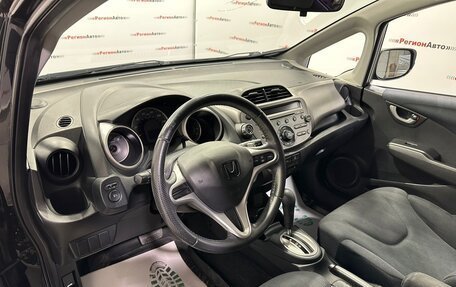 Honda Fit III, 2010 год, 915 000 рублей, 23 фотография