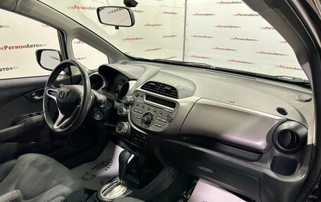 Honda Fit III, 2010 год, 915 000 рублей, 28 фотография