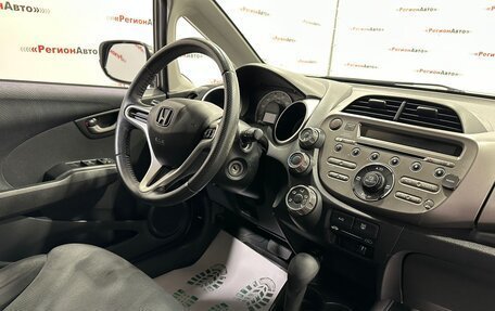 Honda Fit III, 2010 год, 915 000 рублей, 29 фотография