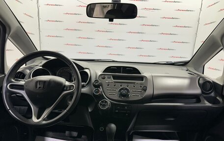 Honda Fit III, 2010 год, 915 000 рублей, 25 фотография