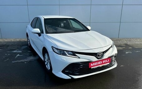 Toyota Camry, 2019 год, 2 790 000 рублей, 3 фотография