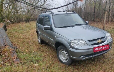 Chevrolet Niva I рестайлинг, 2012 год, 670 000 рублей, 2 фотография