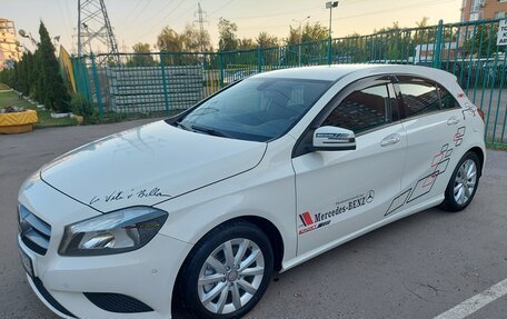 Mercedes-Benz A-Класс, 2015 год, 1 850 000 рублей, 10 фотография