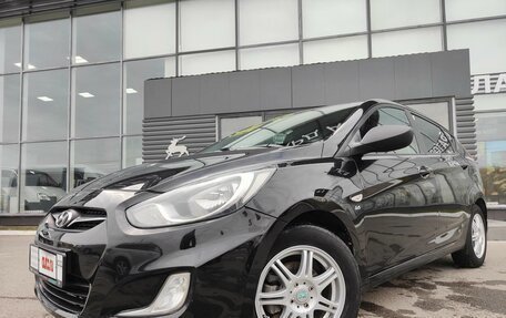 Hyundai Solaris II рестайлинг, 2012 год, 890 000 рублей, 18 фотография