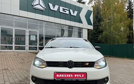 Volkswagen Polo VI (EU Market), 2013 год, 797 000 рублей, 3 фотография