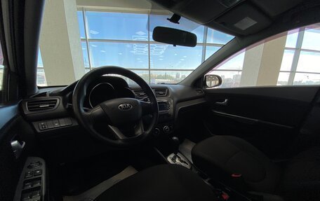 KIA Rio III рестайлинг, 2013 год, 1 049 999 рублей, 28 фотография