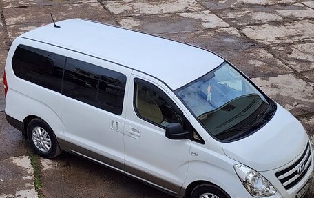 Hyundai H-1 II рестайлинг, 2018 год, 2 600 000 рублей, 4 фотография