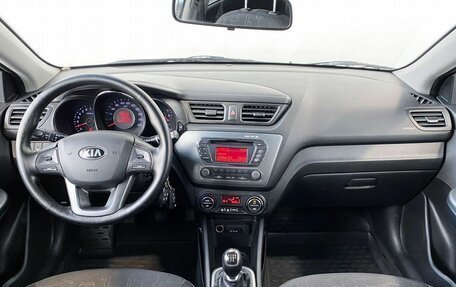 KIA Rio III рестайлинг, 2013 год, 999 000 рублей, 13 фотография