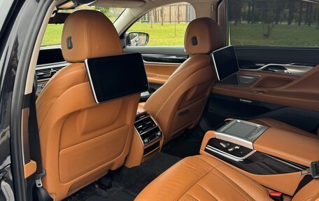 BMW 7 серия, 2017 год, 3 290 000 рублей, 7 фотография