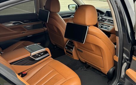 BMW 7 серия, 2017 год, 3 290 000 рублей, 6 фотография